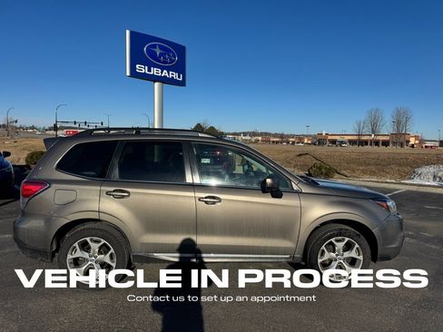 Used 2017 Subaru Forester 2.5i Touring image 2