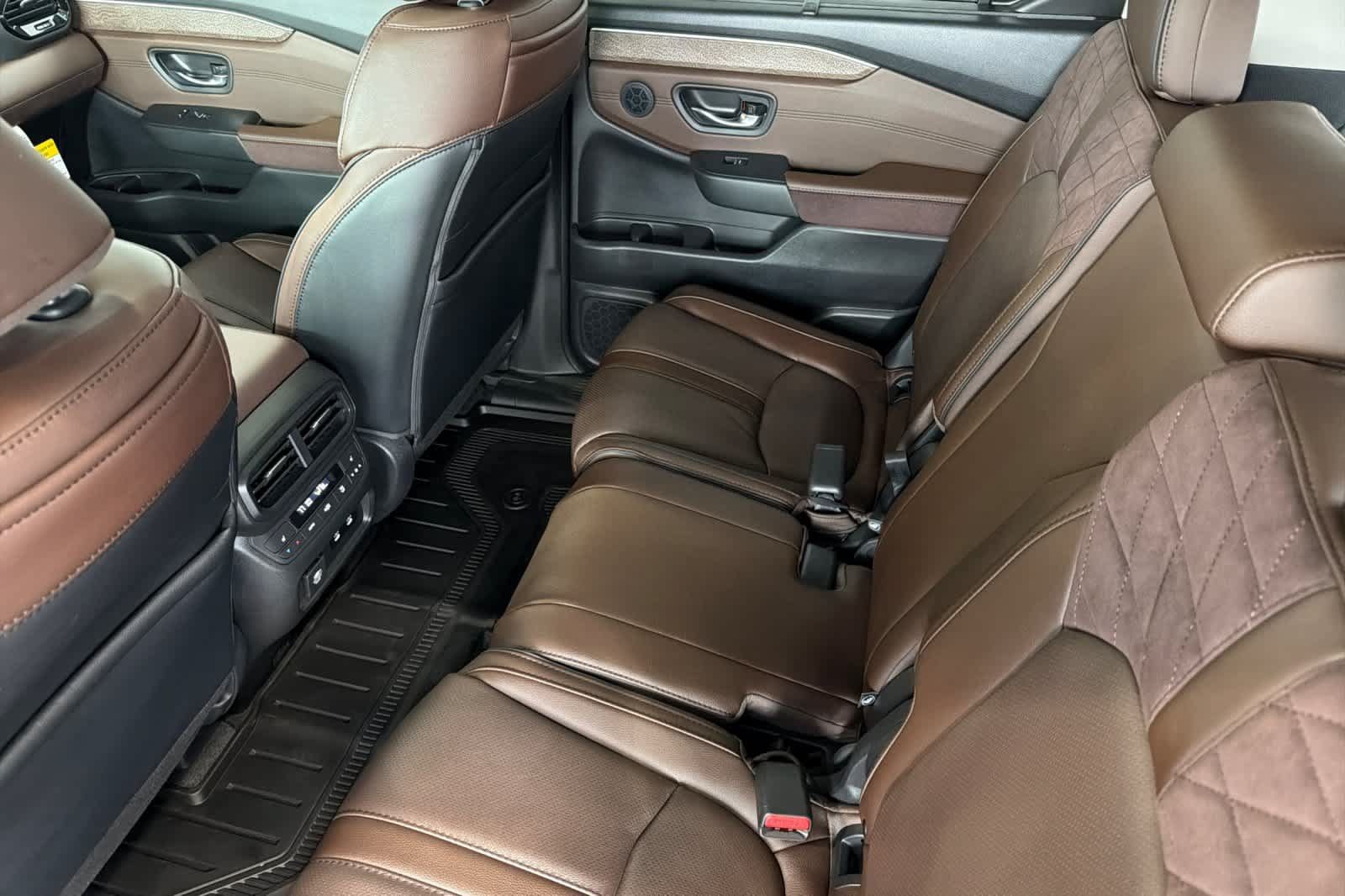 New 2026 Honda Pilot Elite image 4
