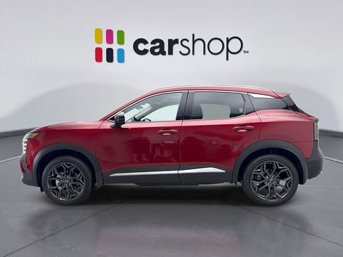 Used 2026 Nissan Kicks SR w/ SR Premium Package AWD/4WD image 2