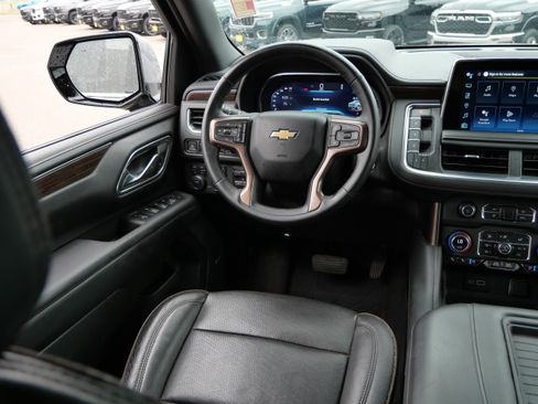 Used 2024 Chevrolet Suburban High Country w/ Max Trailering Package AWD/4WD image 9