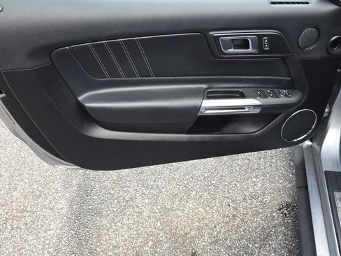 Used 2022 Ford Mustang Premium RWD image 33