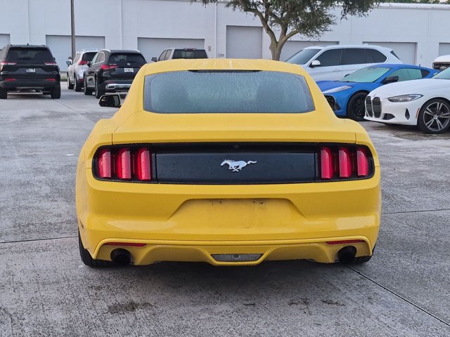 Used 2017 Ford Mustang Coupe RWD image 6