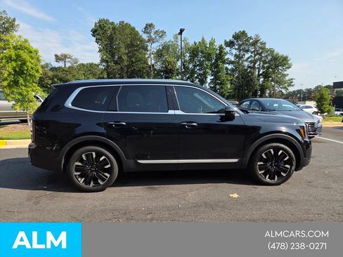 Used 2025 Kia Telluride SX w/ SX Captain's Chair Package FWD image 13