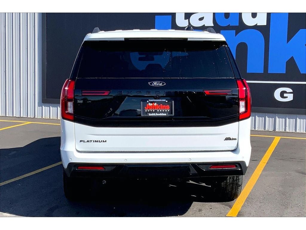 New 2026 Ford Expedition Platinum w/ Stealth Performance Package AWD/4WD image 4