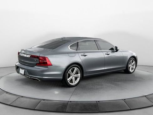 Used 2018 Volvo S90 T5 Momentum w/ Momentum Plus Package image 5