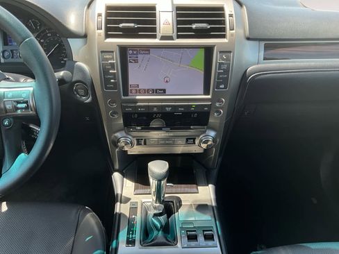 Used 2016 Lexus GX 460 w/ Navigation Package AWD/4WD image 12