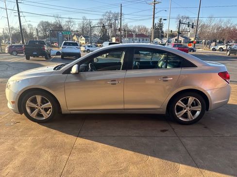 Used 2014 Chevrolet Cruze LT image 6
