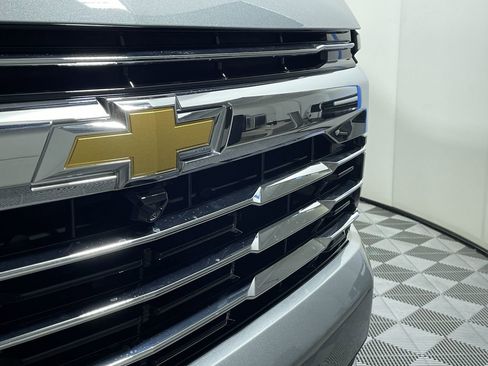 New 2026 Chevrolet Suburban LT w/ Comfort Package image 88