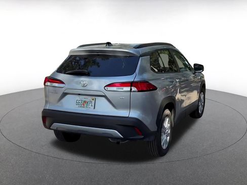 Used 2025 Toyota Corolla Cross LE image 15