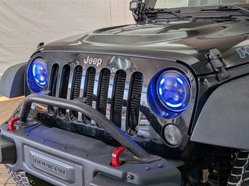 Used 2016 Jeep Wrangler Unlimited Rubicon image 15