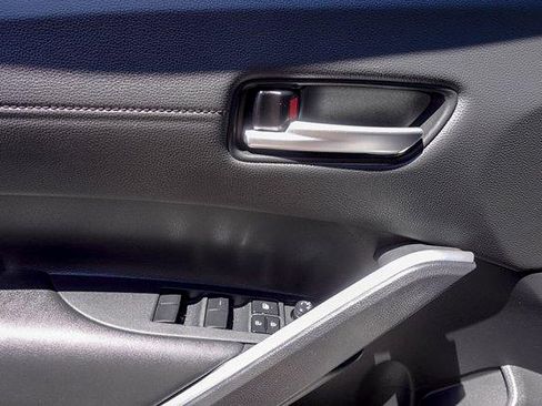 Certified 2023 Toyota Corolla Cross XLE FWD image 13