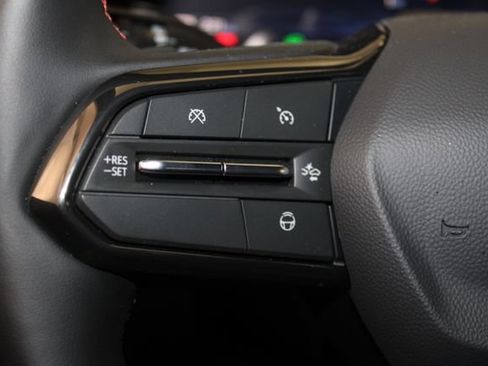 Used 2025 Chevrolet Equinox EV RS w/ Active Safety Package 3 AWD/4WD image 30