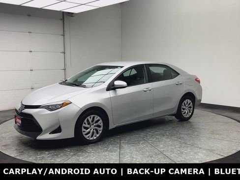 Used 2019 Toyota Corolla LE image 25