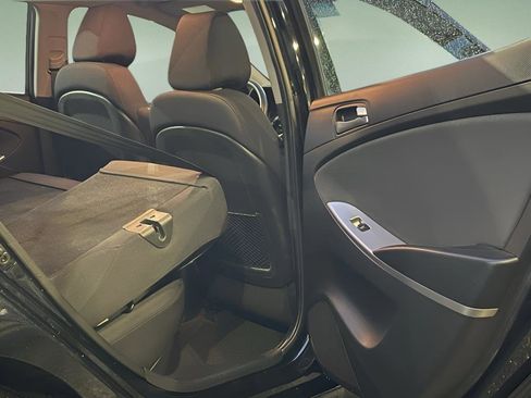 Used 2016 Hyundai Accent SE image 22