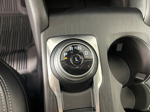 New 2025 Ford Escape SE w/ Class II Trailer Tow Package image 14