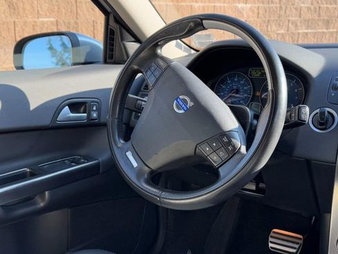 Used 2011 Volvo C30 T5 R-Design image 13