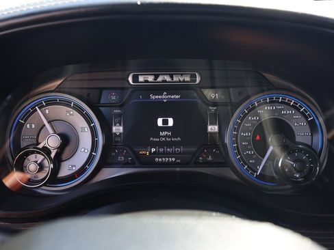 Used 2020 RAM 1500 Limited image 32