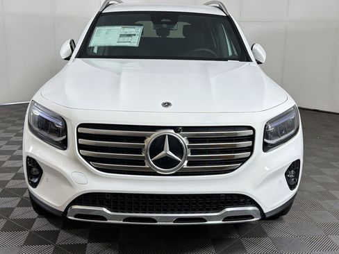 Used 2026 Mercedes-Benz GLB 250 4MATIC image 6