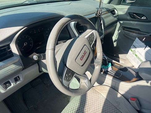 Used 2019 GMC Acadia SLE FWD image 11