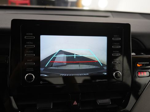 Used 2023 Toyota Camry SE image 20