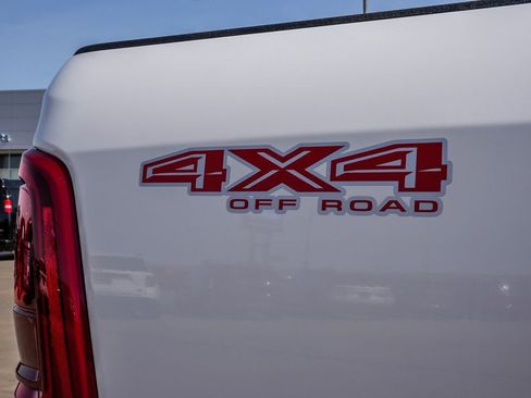 Used 2026 RAM 2500 Laramie w/ Towing Technology Group AWD/4WD image 13