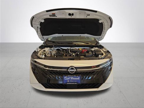 New 2026 Nissan Sentra SR w/ Floor Mat Package image 4