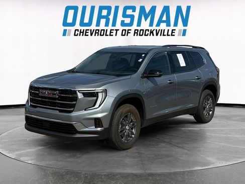 Used 2025 GMC Acadia Elevation FWD image 2