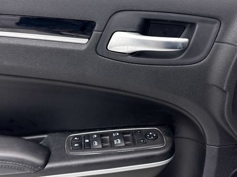 Used 2023 Chrysler 300 Touring RWD image 24
