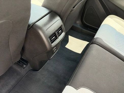 Used 2022 Chevrolet Equinox LS AWD/4WD image 31