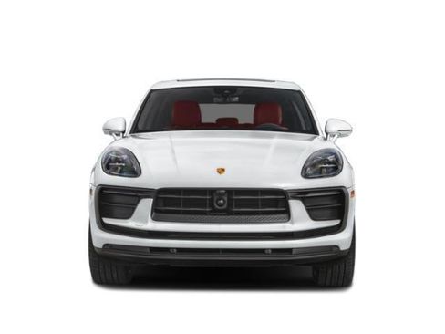 Certified 2025 Porsche Macan GTS image 7