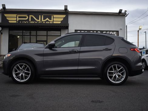 Used 2018 Alfa Romeo Stelvio Ti Sport image 6
