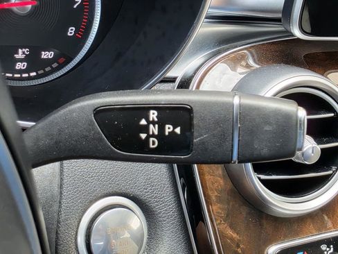 Used 2015 Mercedes-Benz C 300 Sedan image 28