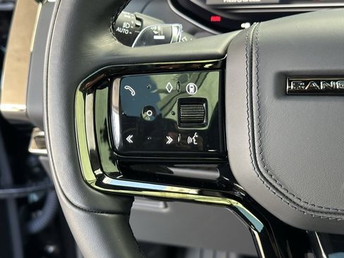 Used 2024 Land Rover Range Rover Sport image 16