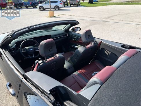 Used 2025 Ford Mustang GT Premium RWD image 40