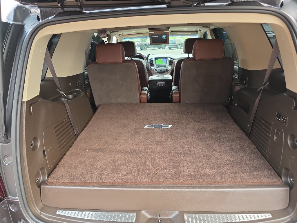 Used 2018 Chevrolet Tahoe Premier AWD/4WD image 32