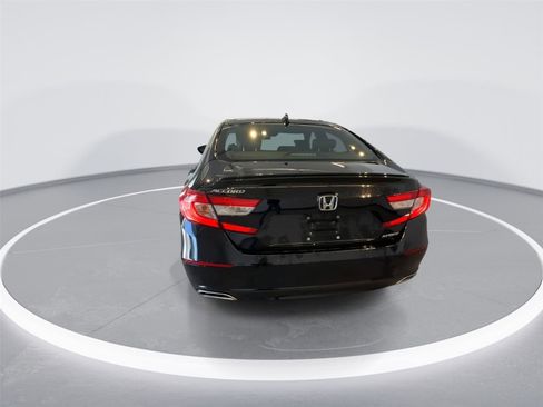 Used 2021 Honda Accord Sport image 6