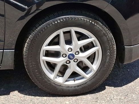 Used 2021 Ford Edge SEL image 11