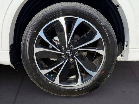 New 2025 MAZDA CX-5 AWD 2.5 S w/ Preferred Package image 9