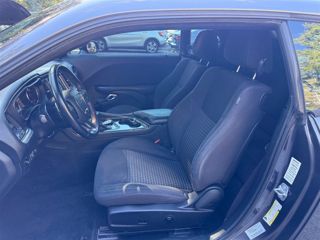 Used 2017 Dodge Challenger SXT w/ Sound Group RWD image 10