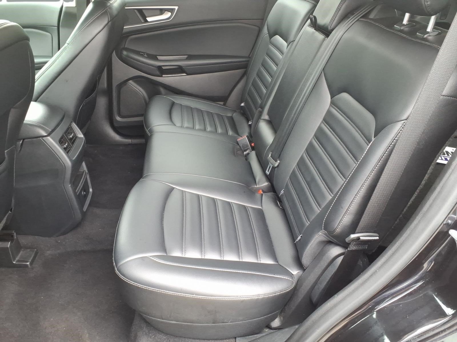 Used 2023 Ford Edge SEL AWD/4WD image 9
