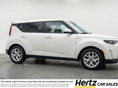 Used 2025 Kia Soul LX w/ LX Technology Package
