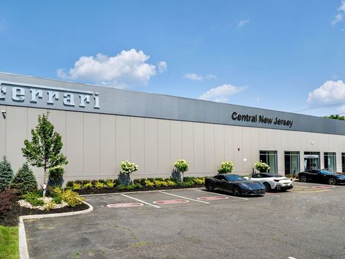 Used 2023 Lincoln Navigator Reserve image 2