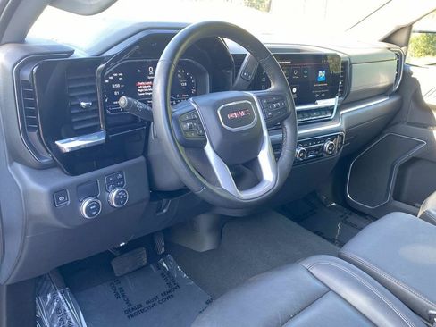 Used 2025 GMC Sierra 1500 SLT RWD image 31