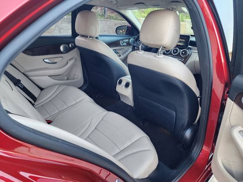 Used 2017 Mercedes-Benz C 300 4MATIC Sedan image 21
