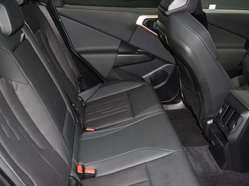 Certified 2025 BMW X3 xDrive30i w/ Convenience Package image 21