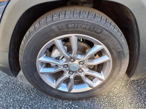 Used 2022 GMC Terrain SLT w/ Infotainment Package II image 28