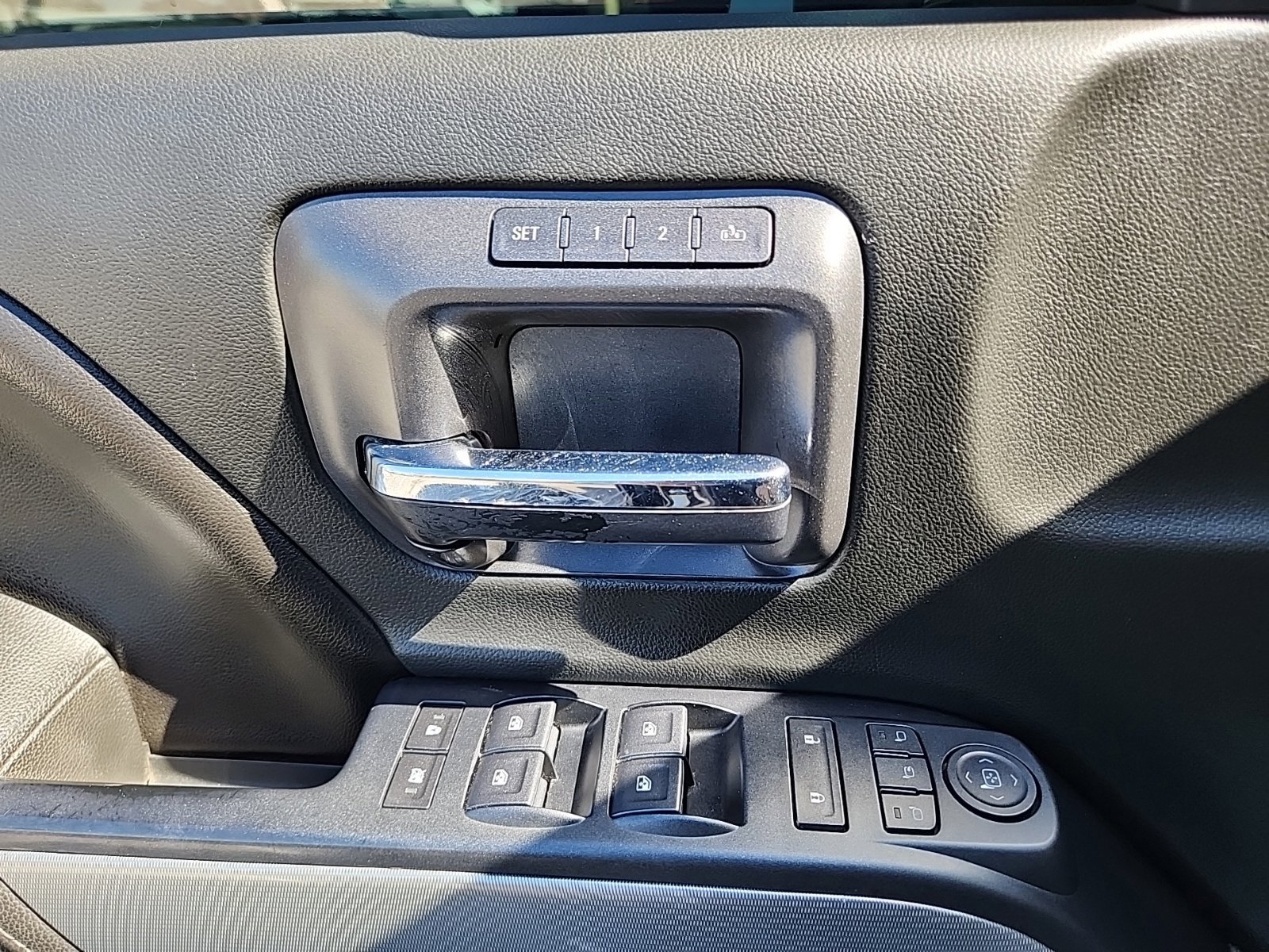 Used 2015 Chevrolet Silverado 2500 LTZ w/ Duramax Plus Package AWD/4WD image 24