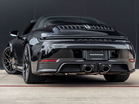Certified 2026 Porsche 911 Targa 4 GTS image 10