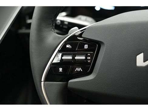 New 2025 Kia Niro EX w/ EX Cold Weather Package image 21