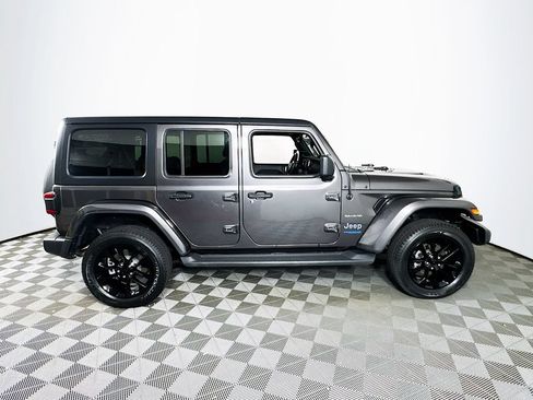 Used 2021 Jeep Wrangler Unlimited Sahara w/ Cold Weather Group AWD/4WD image 8